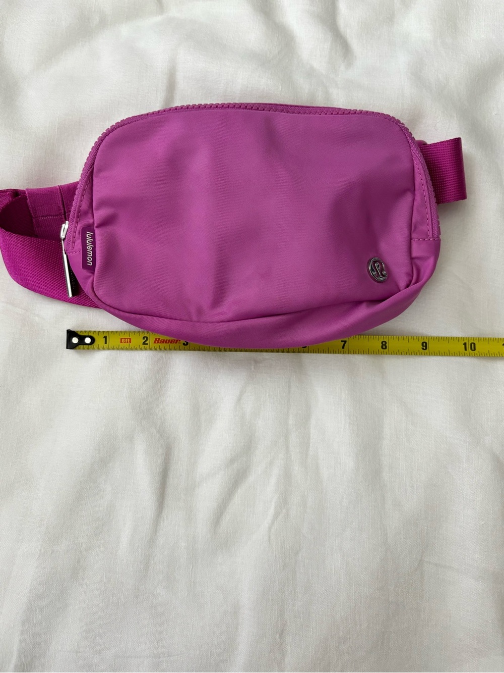 Lululemon Everywhere Belt Bag 1L Pink Crossbody Waist Bag - Picture 11 of 11